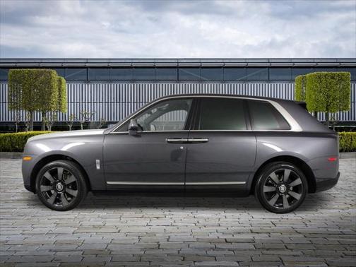 2022 Rolls-Royce Cullinan Base