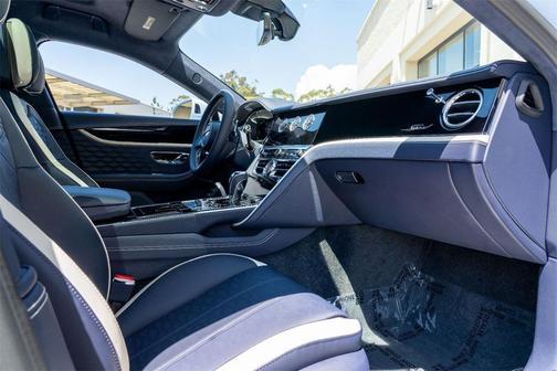 2025 Bentley Flying Spur Speed