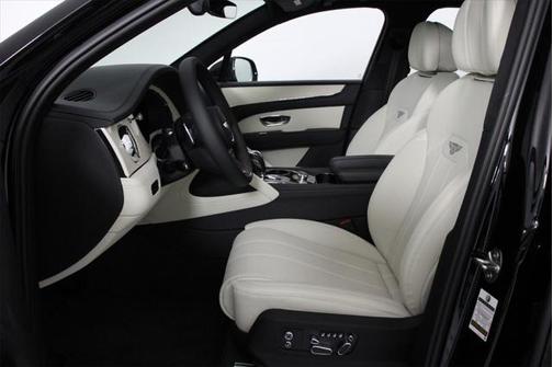 2025 Bentley Bentayga V8