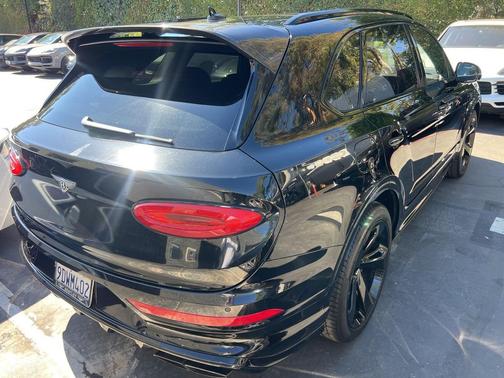 2022 Bentley Bentayga V8