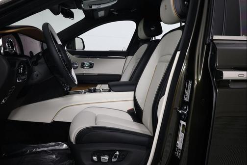 2026 Rolls-Royce Ghost 