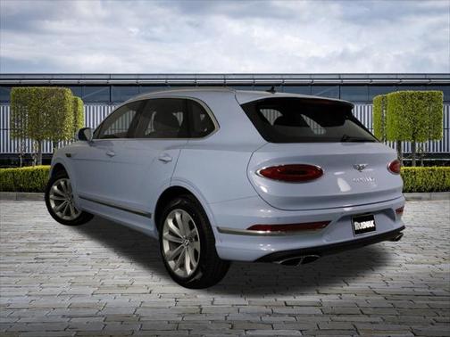 2025 Bentley Bentayga V8
