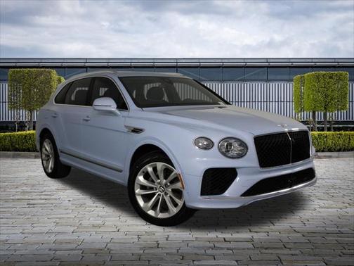 2025 Bentley Bentayga V8