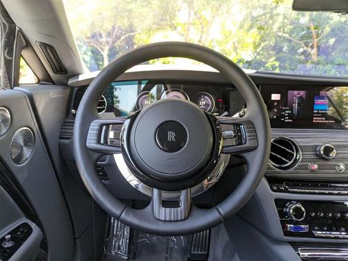 2024 Rolls-Royce Spectre 