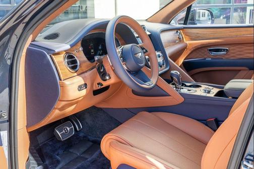 2024 Bentley Bentayga Azure