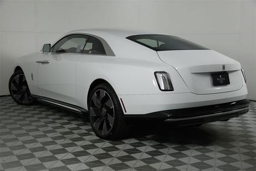 2025 Rolls-Royce Spectre 