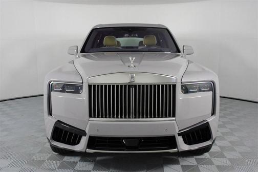 2025 Rolls-Royce Cullinan Base
