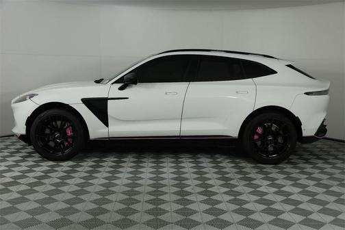 2021 Aston Martin DBX 