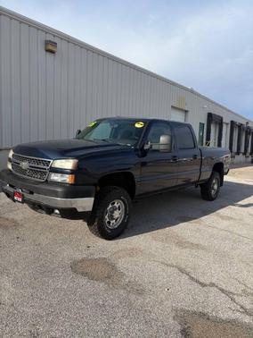 Black 2005 Chevrolet Silverado 2500 LS H/D Crew Cab
