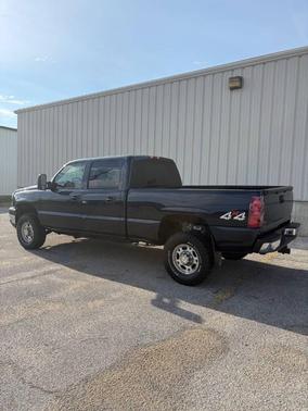Black 2005 Chevrolet Silverado 2500 LS H/D Crew Cab