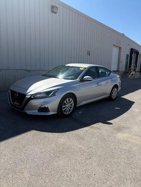 Brilliant Silver Metallic 2020 Nissan Altima S FWD