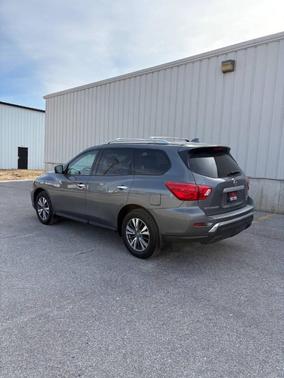 2020 Nissan Pathfinder SL 4WD