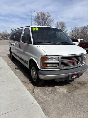 2000 GMC Savana 3500 SLE Extended Wagon