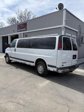 2000 GMC Savana 3500 SLE Extended Wagon