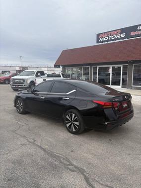 2022 Nissan Altima 2.5 SV