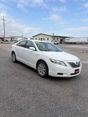 Super White 2009 Toyota Camry Hybrid SE