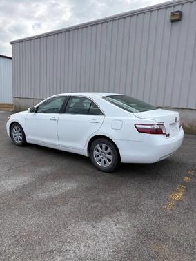 Super White 2009 Toyota Camry Hybrid SE