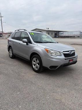 Ice Silver Metallic 2016 Subaru Forester 2.5i Premium