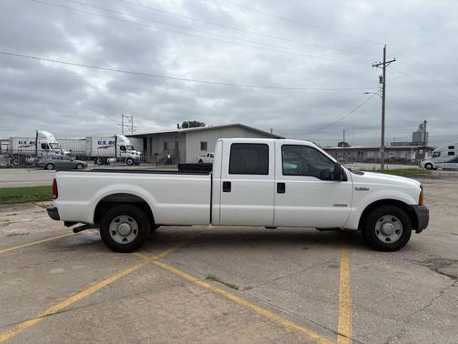 2005 Ford F-250 XL Crew Cab
