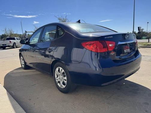 2010 Hyundai ELANTRA GLS