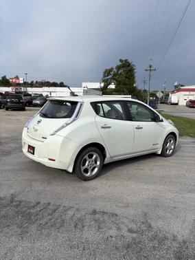 2011 Nissan Leaf SL