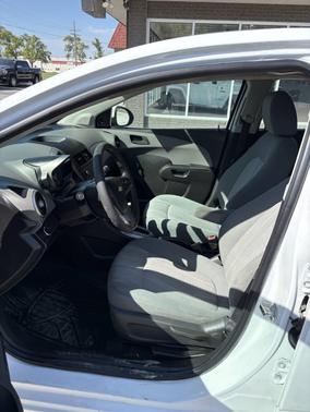 2016 Chevrolet Sonic LS