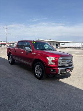 Ruby Red Metallic Tinted Clearcoat 2016 Ford F-150 Platinum