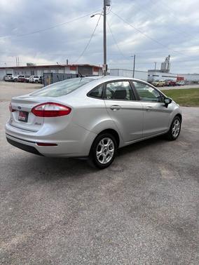 Ingot Silver 2015 Ford Fiesta SE