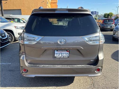 Predawn Gray Mica 2016 Toyota Sienna SE