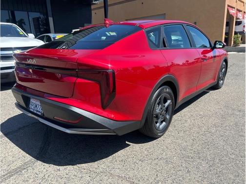 Currant Red 2025 Kia K4 LXS