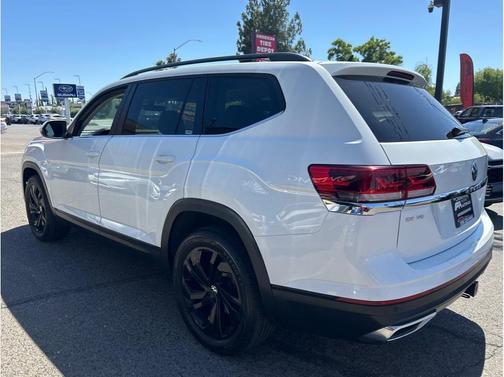 Pure White 2023 Volkswagen Atlas 3.6L SE w/Technology