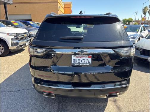 Mosaic Black Metallic 2019 Chevrolet Traverse Premier