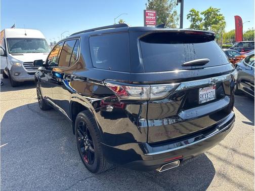 Mosaic Black Metallic 2019 Chevrolet Traverse Premier
