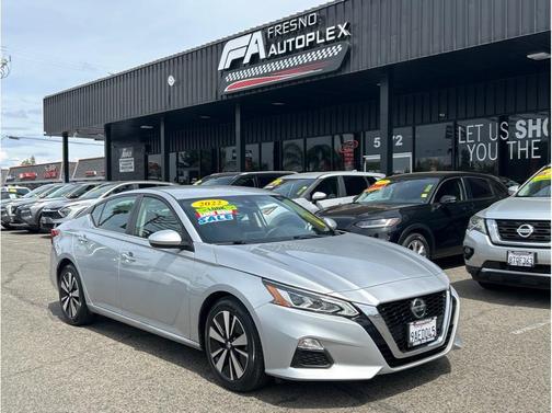 2022 Nissan Altima 2.5 SV