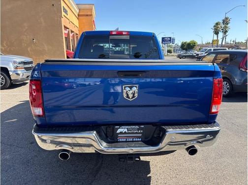 Blue Streak Pearlcoat 2018 RAM 1500 Big Horn