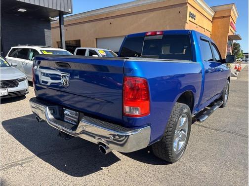 Blue Streak Pearlcoat 2018 RAM 1500 Big Horn