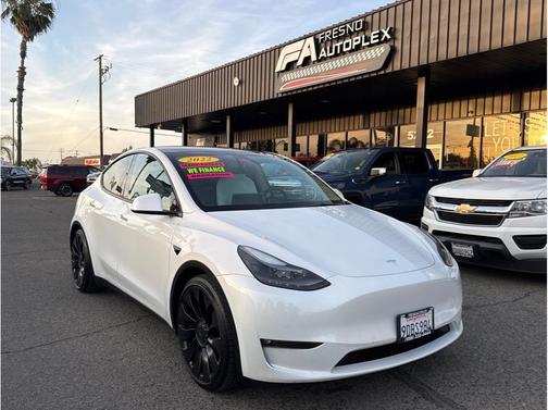 Pearl White Multi-Coat 2022 Tesla Model Y Performance Dual Motor All-Wheel Drive