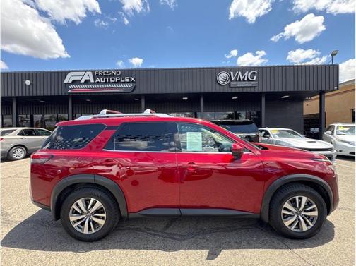 Burgundy 2022 Nissan Pathfinder SL 2WD