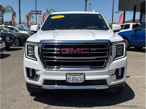 White 2024 GMC Yukon SLT