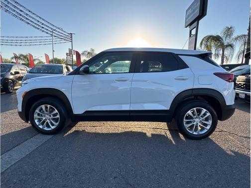 2025 Chevrolet Trailblazer LS