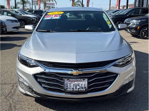 Silver Ice Metallic 2020 Chevrolet Malibu FWD LT