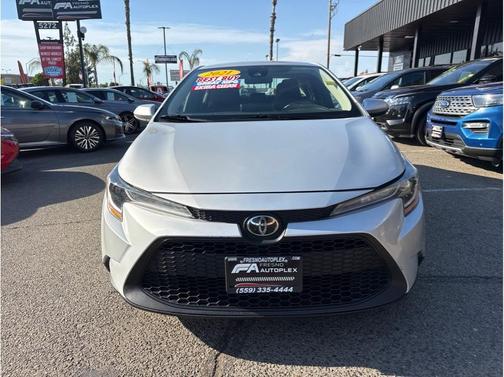 Classic Silver Metallic 2021 Toyota Corolla LE