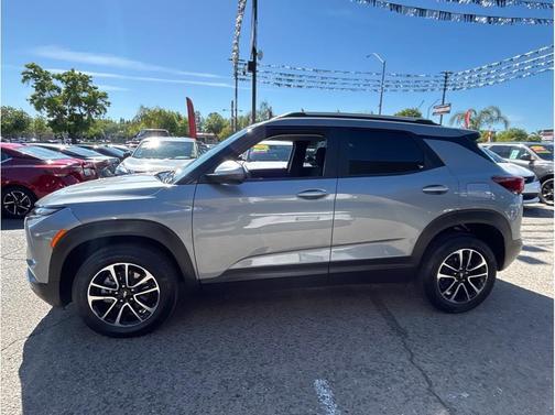 Sterling Gray Metallic 2025 Chevrolet Trailblazer LT