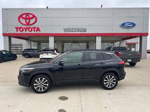 2022 Toyota Corolla Cross XLE