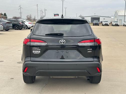 2022 Toyota Corolla Cross XLE