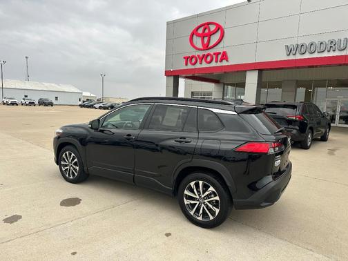 2022 Toyota Corolla Cross XLE