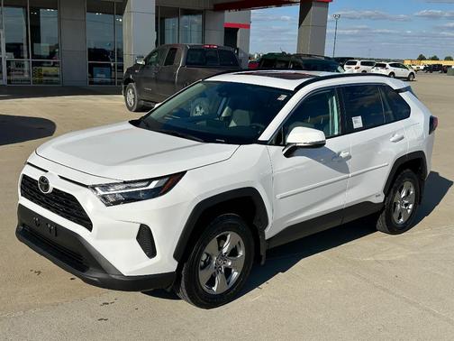 2025 Toyota RAV4 Hybrid XLE