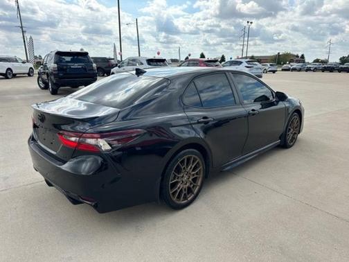 2023 Toyota Camry Hybrid SE