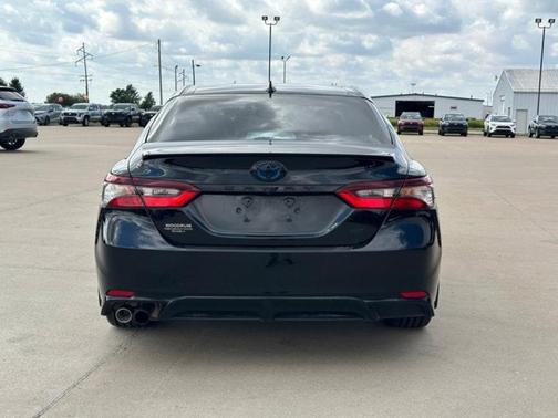 2023 Toyota Camry Hybrid SE