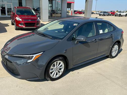 2026 Toyota Corolla Hybrid LE